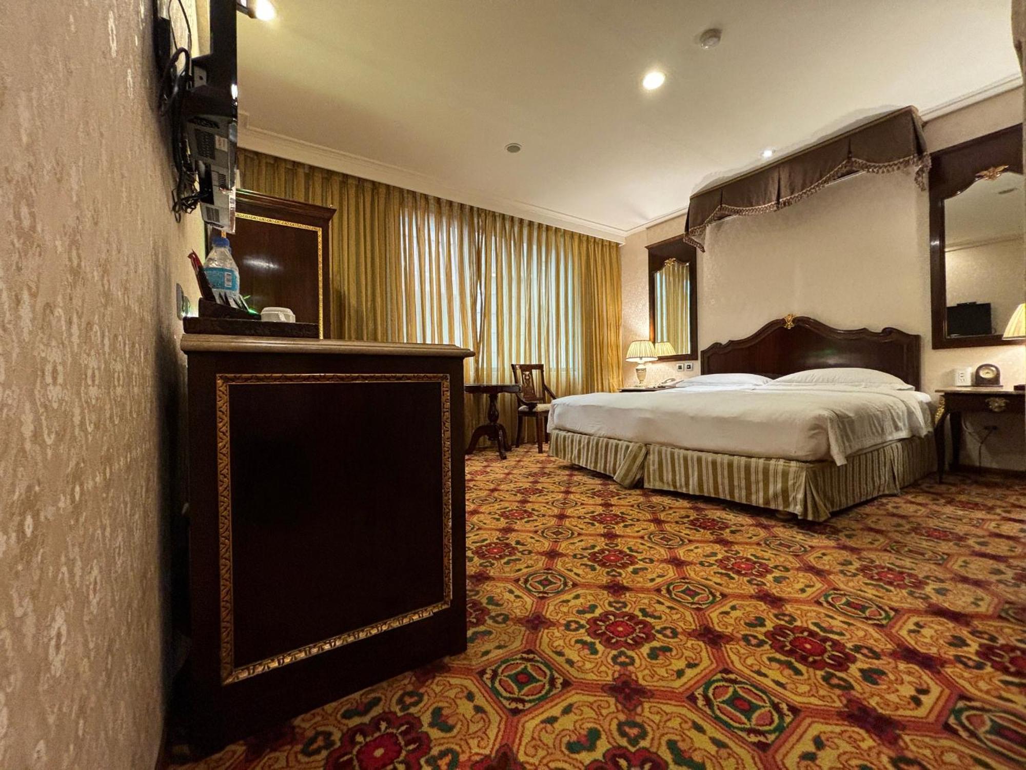 Royal Seasons Hotel Taipei ‧ Nanjing W. Extérieur photo