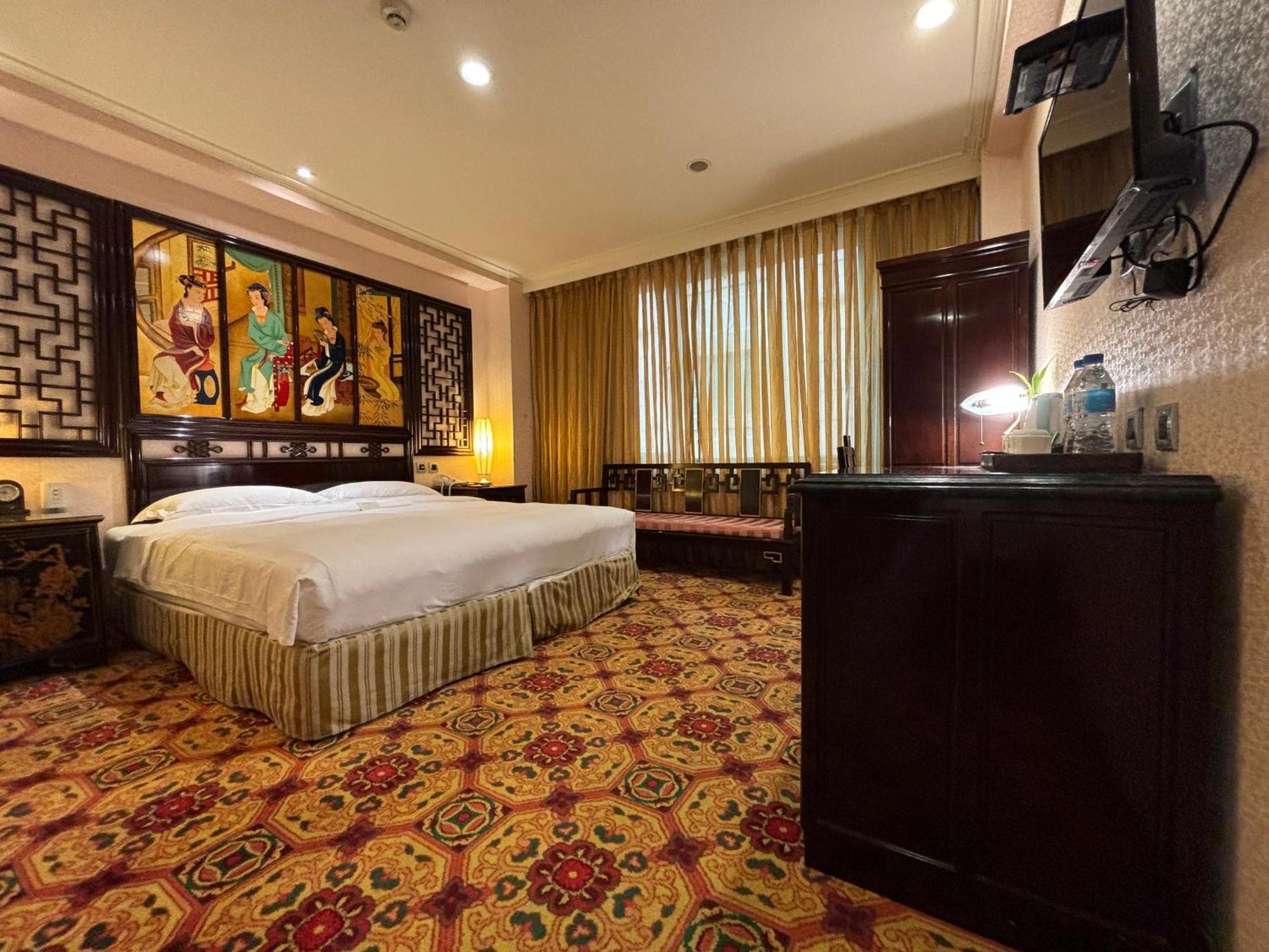 Royal Seasons Hotel Taipei ‧ Nanjing W. Extérieur photo