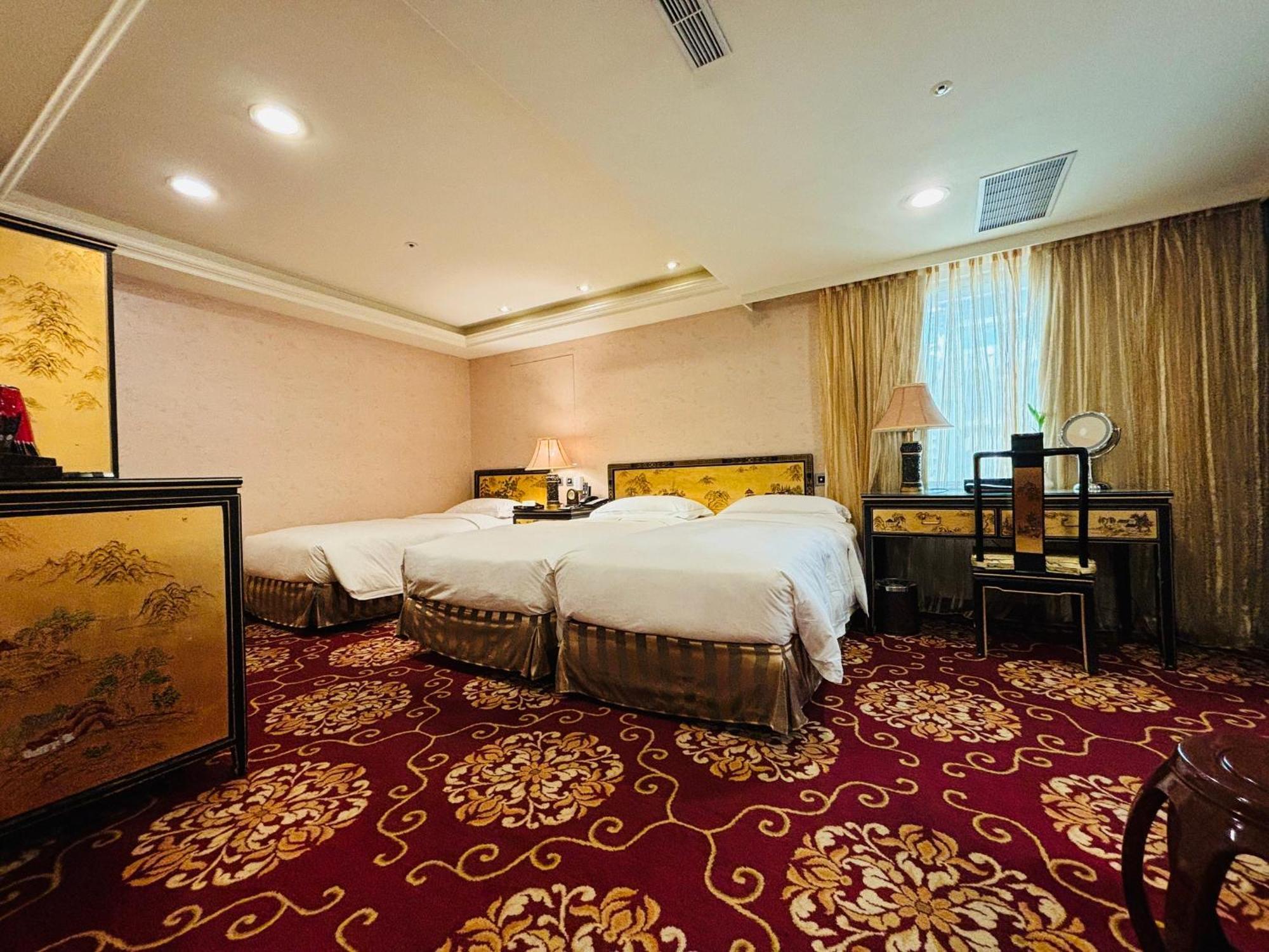 Royal Seasons Hotel Taipei ‧ Nanjing W. Extérieur photo