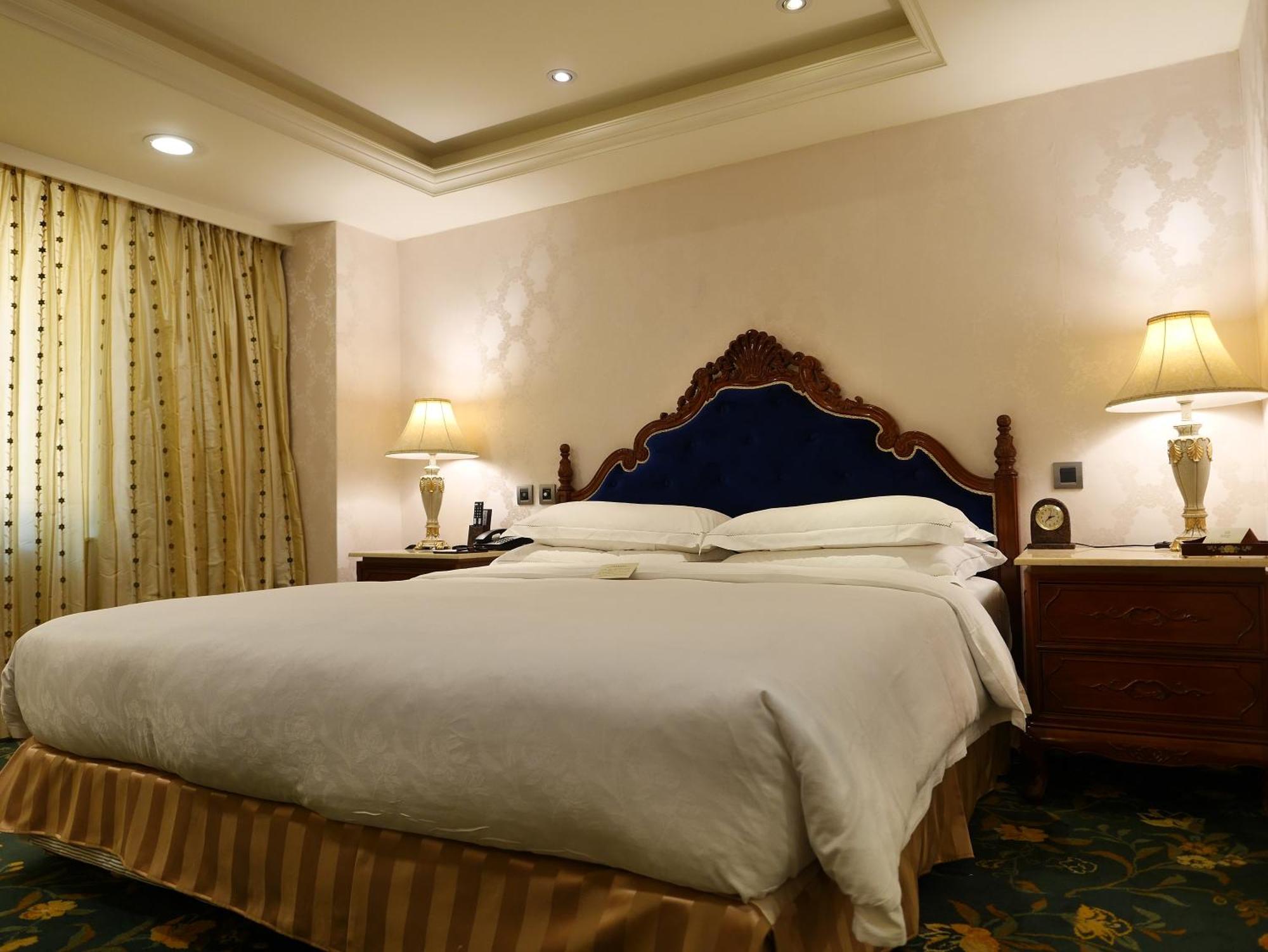Royal Seasons Hotel Taipei ‧ Nanjing W. Extérieur photo