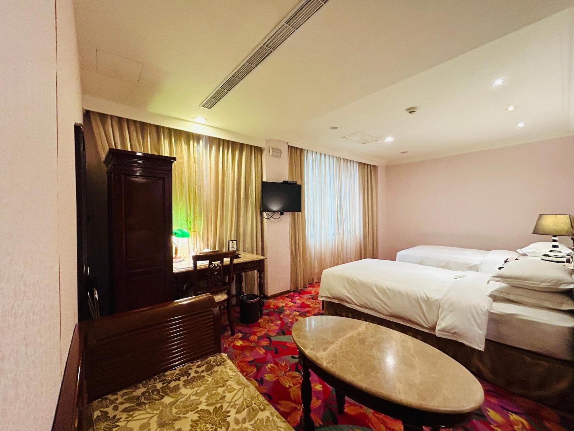 Royal Seasons Hotel Taipei ‧ Nanjing W. Extérieur photo