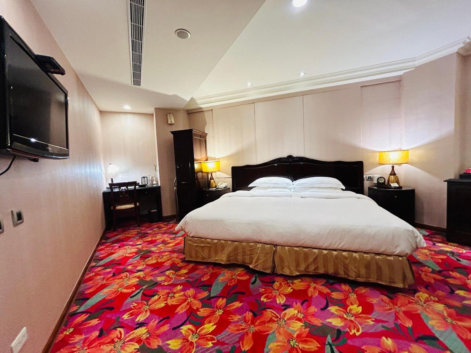 Royal Seasons Hotel Taipei ‧ Nanjing W. Extérieur photo