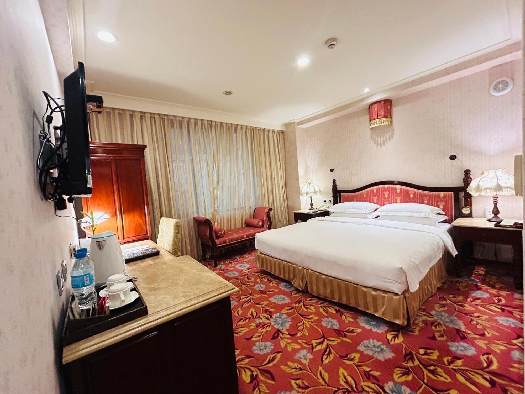 Royal Seasons Hotel Taipei ‧ Nanjing W. Extérieur photo