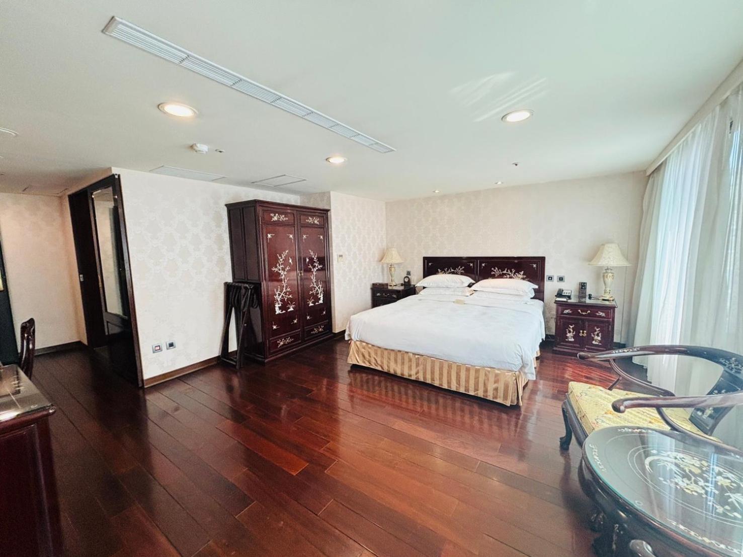 Royal Seasons Hotel Taipei ‧ Nanjing W. Extérieur photo