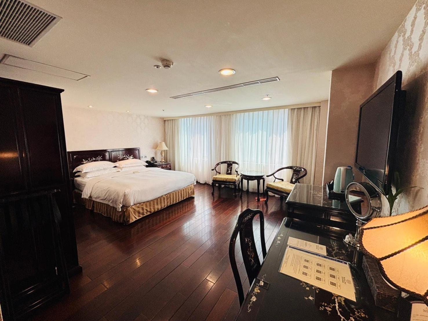Royal Seasons Hotel Taipei ‧ Nanjing W. Extérieur photo