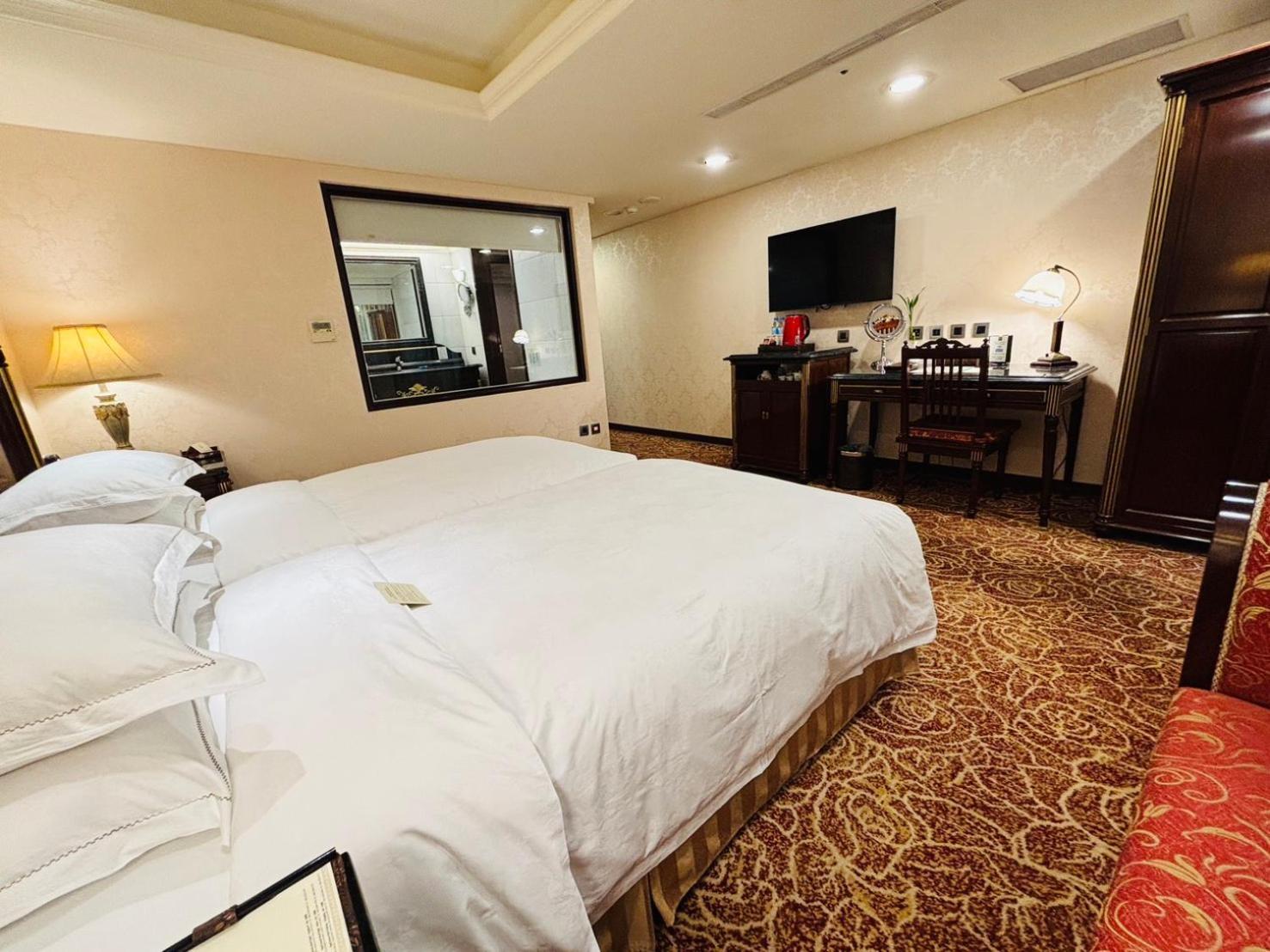 Royal Seasons Hotel Taipei ‧ Nanjing W. Extérieur photo
